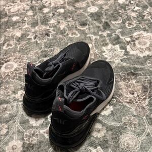 Stylish Black and Gray Athletic Shoes